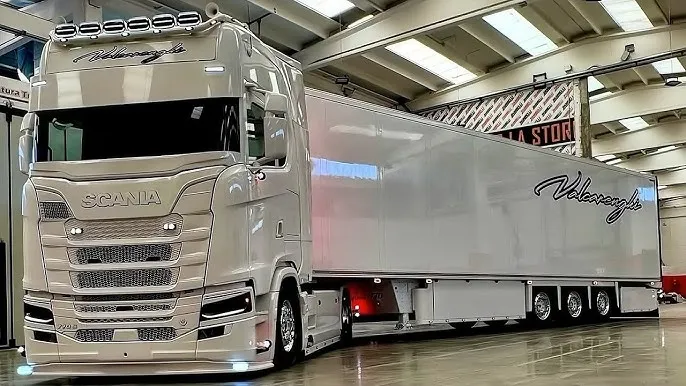 Най-новите предложения на Scania — камиони, автобуси и иновации